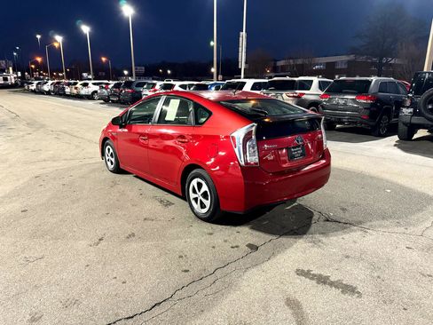 Used 2014 Toyota Prius Three image 5
