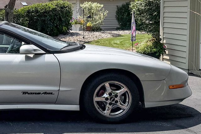 Used 1997 Pontiac Firebird Trans Am RWD image 11
