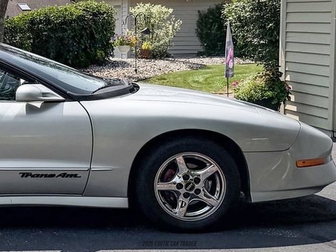 Used 1997 Pontiac Firebird Trans Am RWD image 11