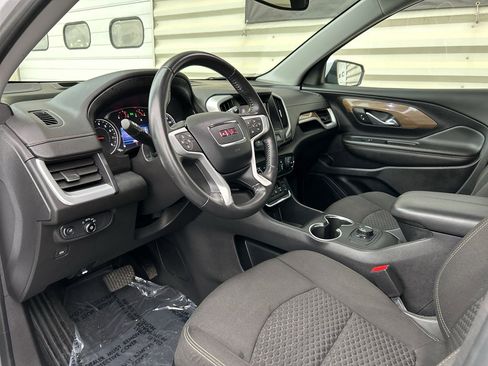 Used 2021 GMC Terrain SLE image 10