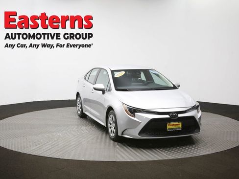 Used 2022 Toyota Corolla LE FWD image 51