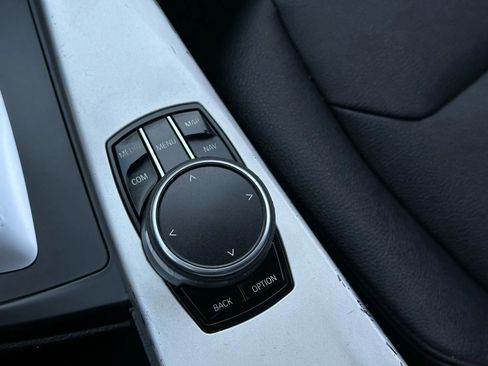 Used 2018 BMW 320i xDrive Sedan image 37