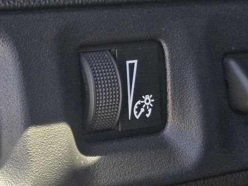 Used 2023 GMC Acadia Denali FWD image 15