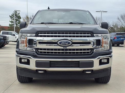 Used 2018 Ford F150 XLT w/ Equipment Group 302A Luxury image 4