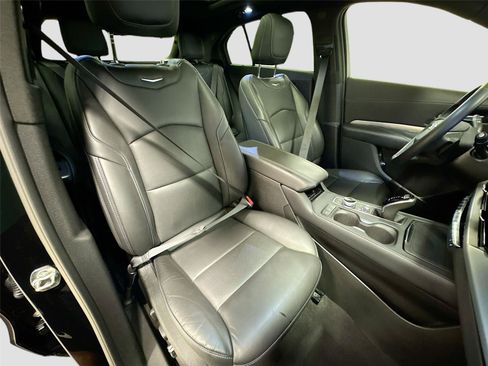 Used 2025 Cadillac XT4 Premium Luxury w/ Technology Package FWD image 29