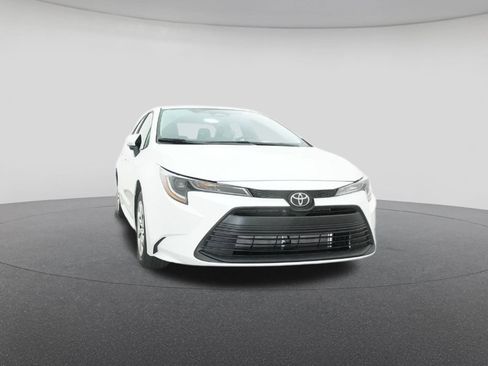 New 2026 Toyota Corolla LE image 30