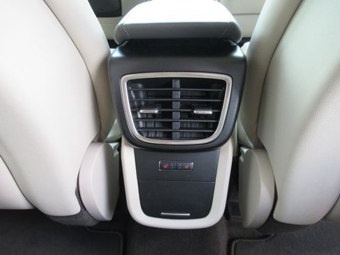 Used 2020 Lincoln Nautilus Reserve w/ Equipment Group 202A AWD/4WD image 34