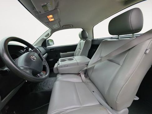 Used 2013 Toyota Tundra 2WD Regular Cab Long Bed image 9
