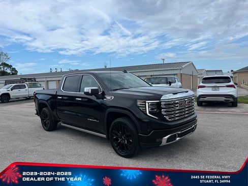 New 2026 GMC Sierra 1500 Denali w/ Technology Package AWD/4WD image 2