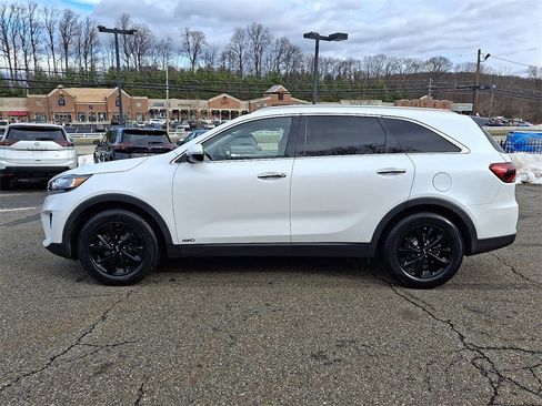 Used 2019 Kia Sorento EX image 4