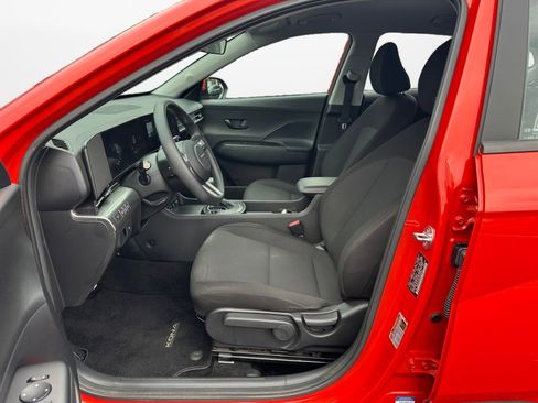 Certified 2024 Hyundai Kona SE image 9