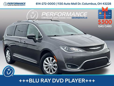 Used 2018 Chrysler Pacifica Touring-L Plus FWD image 1