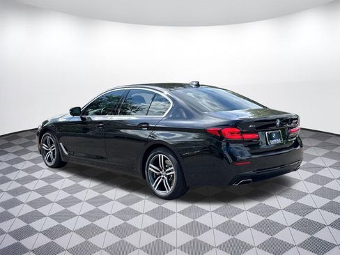 Used 2021 BMW 530i xDrive w/ Premium Package AWD/4WD image 3