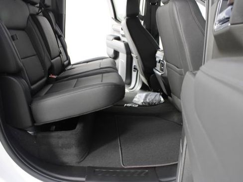 New 2026 GMC Sierra 1500 SLT image 22