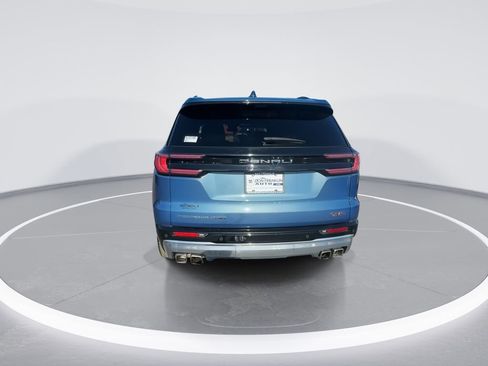 Used 2024 GMC Acadia Denali w/ Super Cruise Package image 7