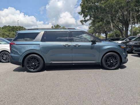 New 2026 Kia Carnival SX Prestige FWD image 3