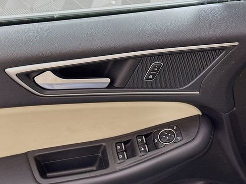 Used 2021 Ford Edge SEL w/ Cargo Accessory Package image 18