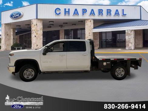 Used 2024 Chevrolet Silverado 2500 LT w/ Convenience Package AWD/4WD image 3
