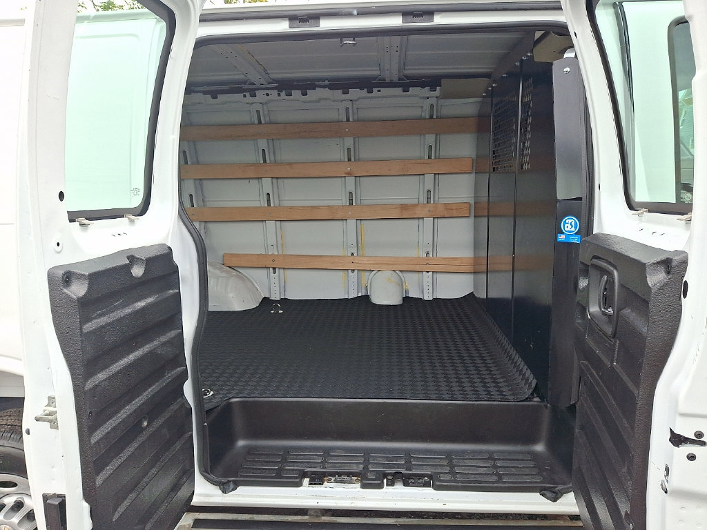 Used 2025 Chevrolet Express 2500 w/ Driver Convenience Package RWD image 10
