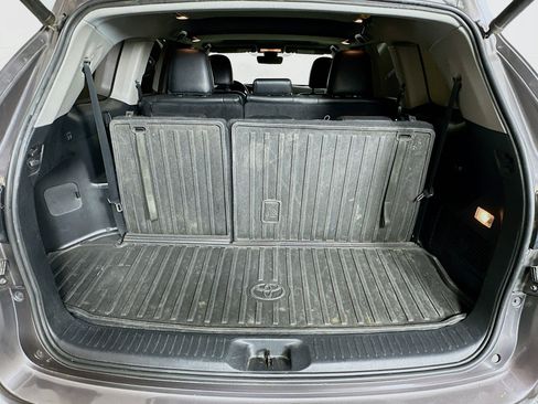 Used 2018 Toyota Highlander XLE image 30