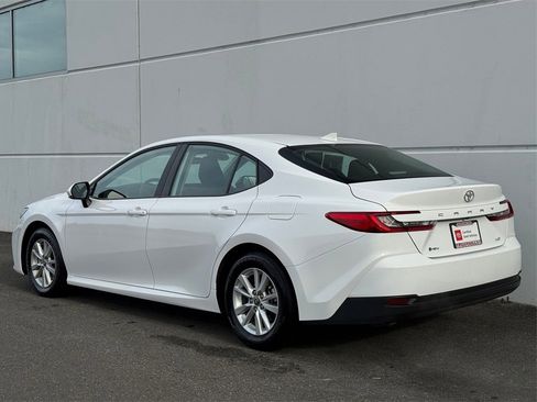 Certified 2025 Toyota Camry LE image 5