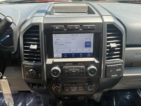 Used 2022 Ford F250 XLT w/ XLT Premium Package AWD/4WD image 18
