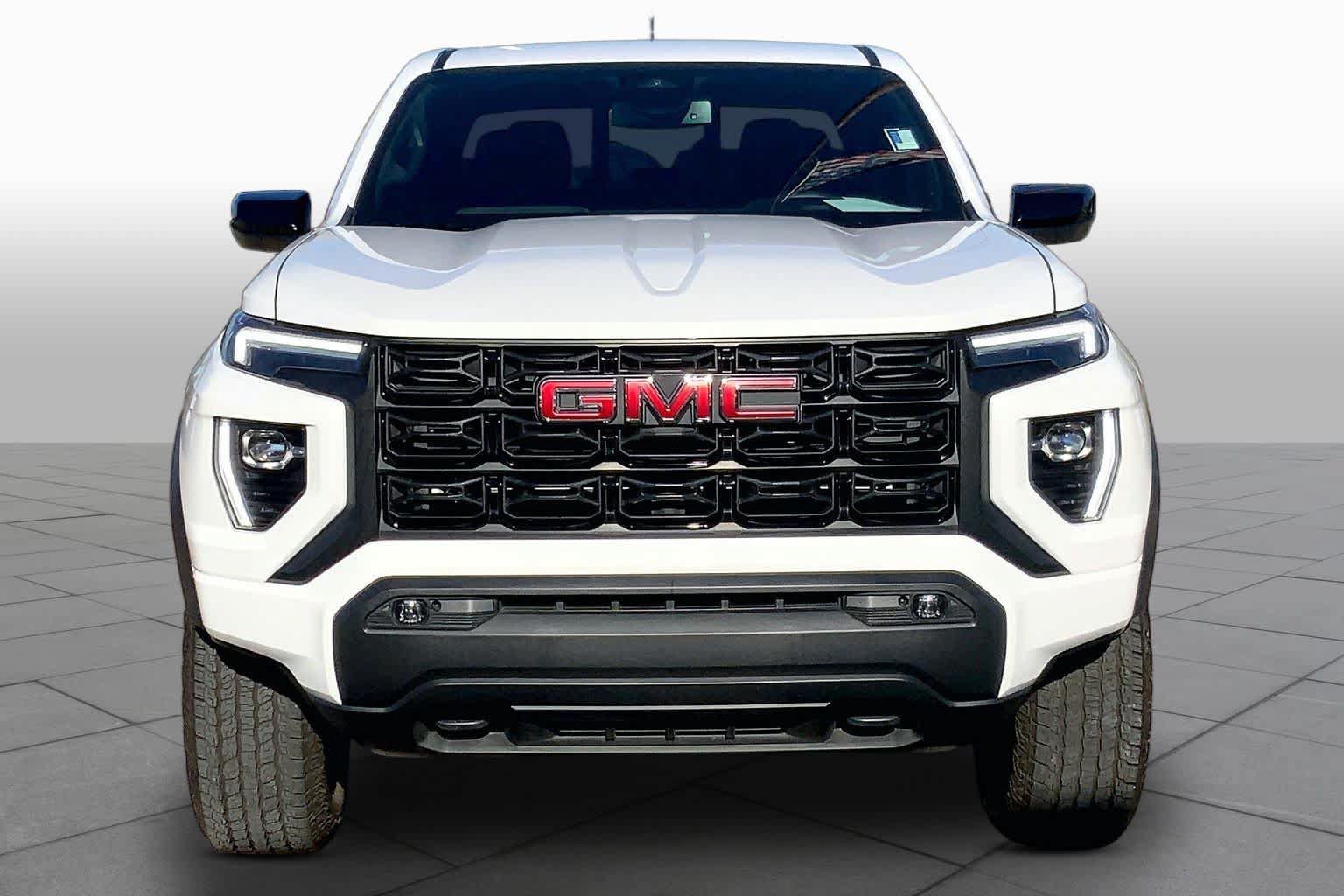 Used 2026 GMC Canyon Elevation w/ Convenience Package RWD image 4