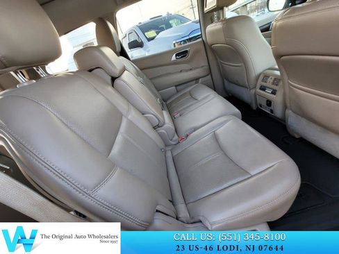 Used 2017 Nissan Pathfinder Platinum w/ Family Entertainment Package image 25