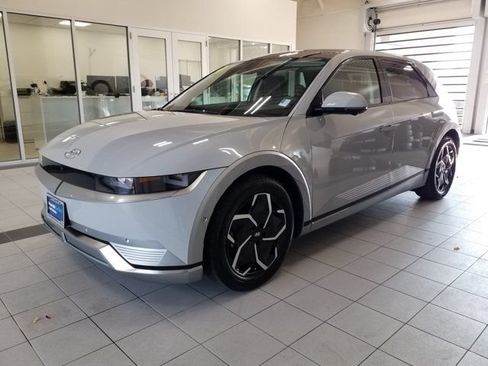 Certified 2024 Hyundai Ioniq 5 Limited RWD image 2