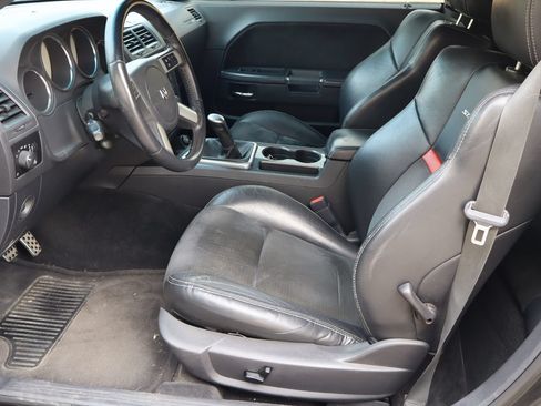 Used 2009 Dodge Challenger SRT8 w/ SRT Option Group II RWD image 16