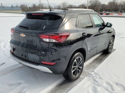 Used 2024 Chevrolet TrailBlazer LT w/ LT Cold Weather Package image 12