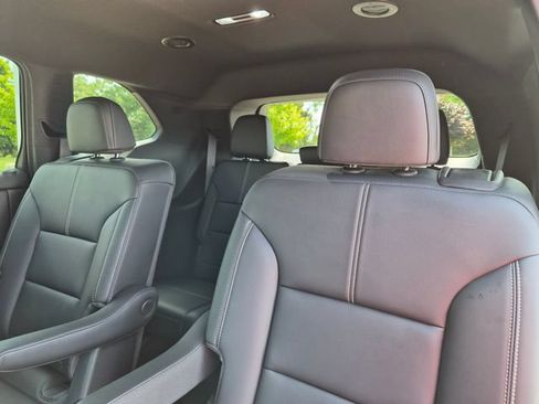 Used 2024 GMC Acadia Elevation FWD image 33