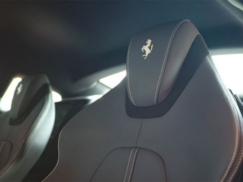 Certified 2024 Ferrari Roma image 32