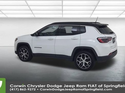 Certified 2024 Jeep Compass Limited image 10