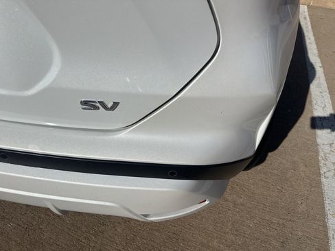 Certified 2023 Nissan Kicks SV image 9