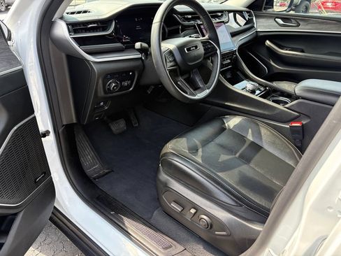 Used 2022 Jeep Grand Cherokee Limited 4xe AWD/4WD image 15