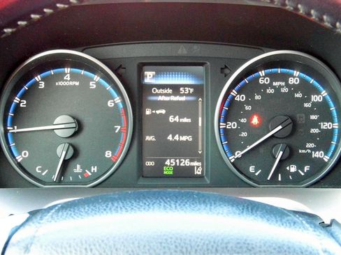 Used 2017 Toyota RAV4 XLE image 15