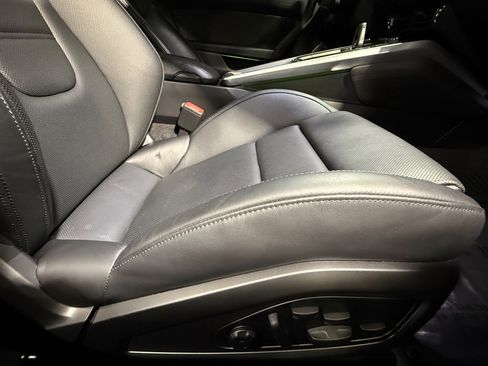 Used 2022 Porsche 911 Turbo S image 59