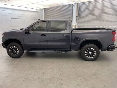 Used 2024 Chevrolet Silverado 1500 ZR2 w/ Technology Package AWD/4WD image 8