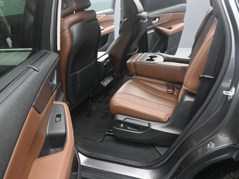 Used 2022 Acura MDX SH-AWD w/ Technology Package image 18