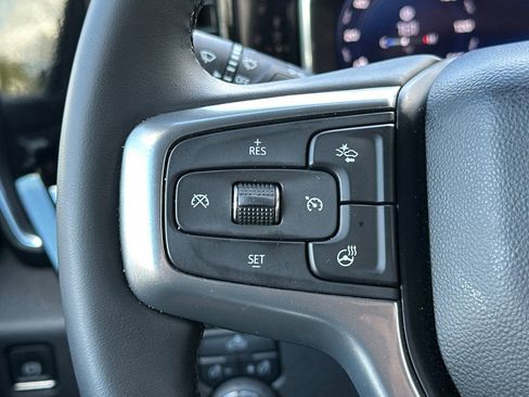 Used 2025 Chevrolet Silverado 1500 LT image 35