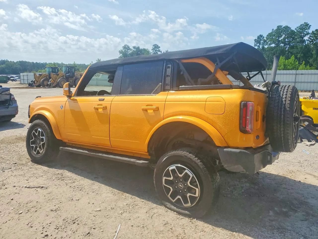 Used 2021 Ford Bronco Outer Banks AWD/4WD image 3