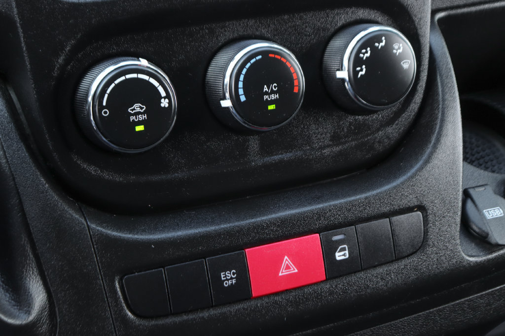 Used 2018 RAM ProMaster 2500 FWD image 31