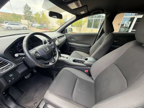 Used 2021 Honda HR-V Sport image 21