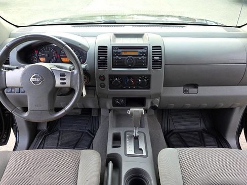 Used 2008 Nissan Frontier SE w/ SE Value Truck Pkg AWD/4WD image 33