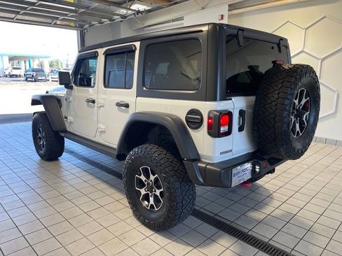 Used 2021 Jeep Wrangler Unlimited Rubicon AWD/4WD image 3