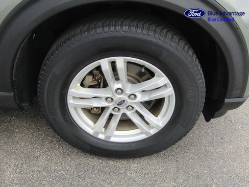 Certified 2020 Ford Explorer XLT w/ Equipment Group 202A AWD/4WD image 40