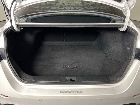 Used 2021 Nissan Sentra SV FWD image 11