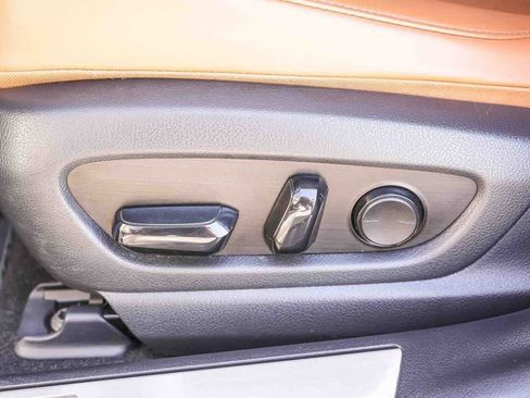 Used 2020 Lexus UX 200 w/ Accessory Package FWD image 22