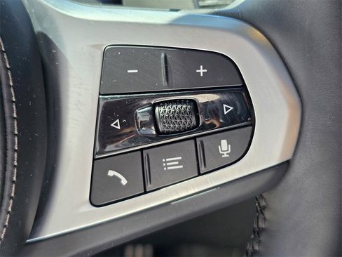 Used 2025 BMW X5 sDrive40i w/ M Sport Package image 20